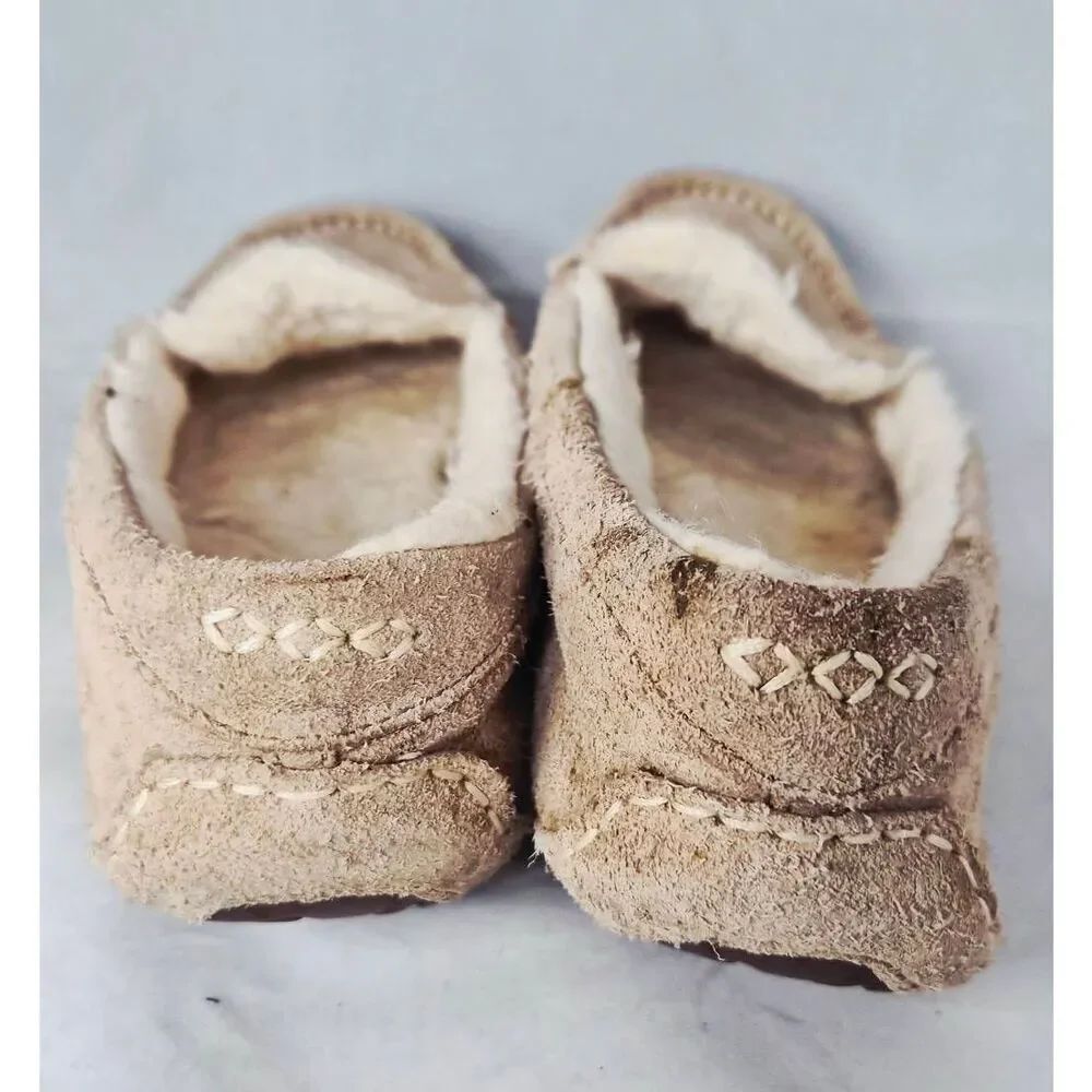 UGG - Picture 5 of 8